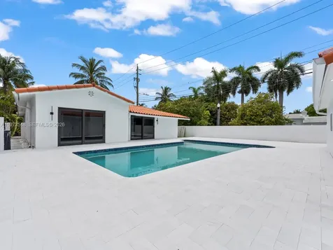1221 Biarritz Drive Miami Beach FL 33141