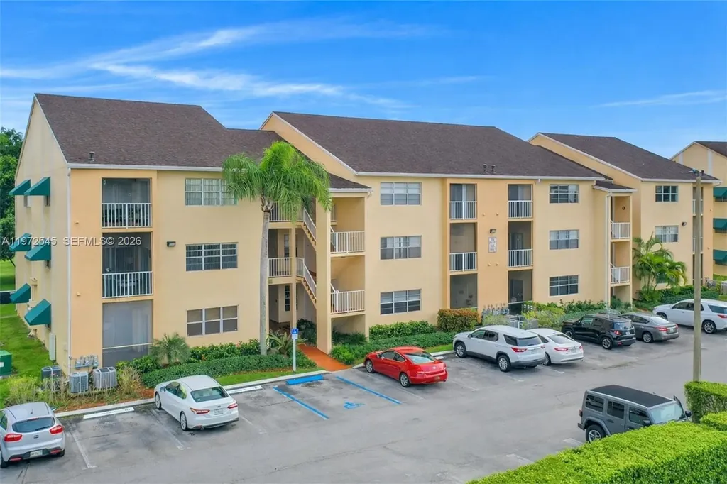 15285 SW 107th Lane Miami FL 33196