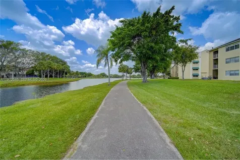 15285 SW 107th Lane Miami FL 33196