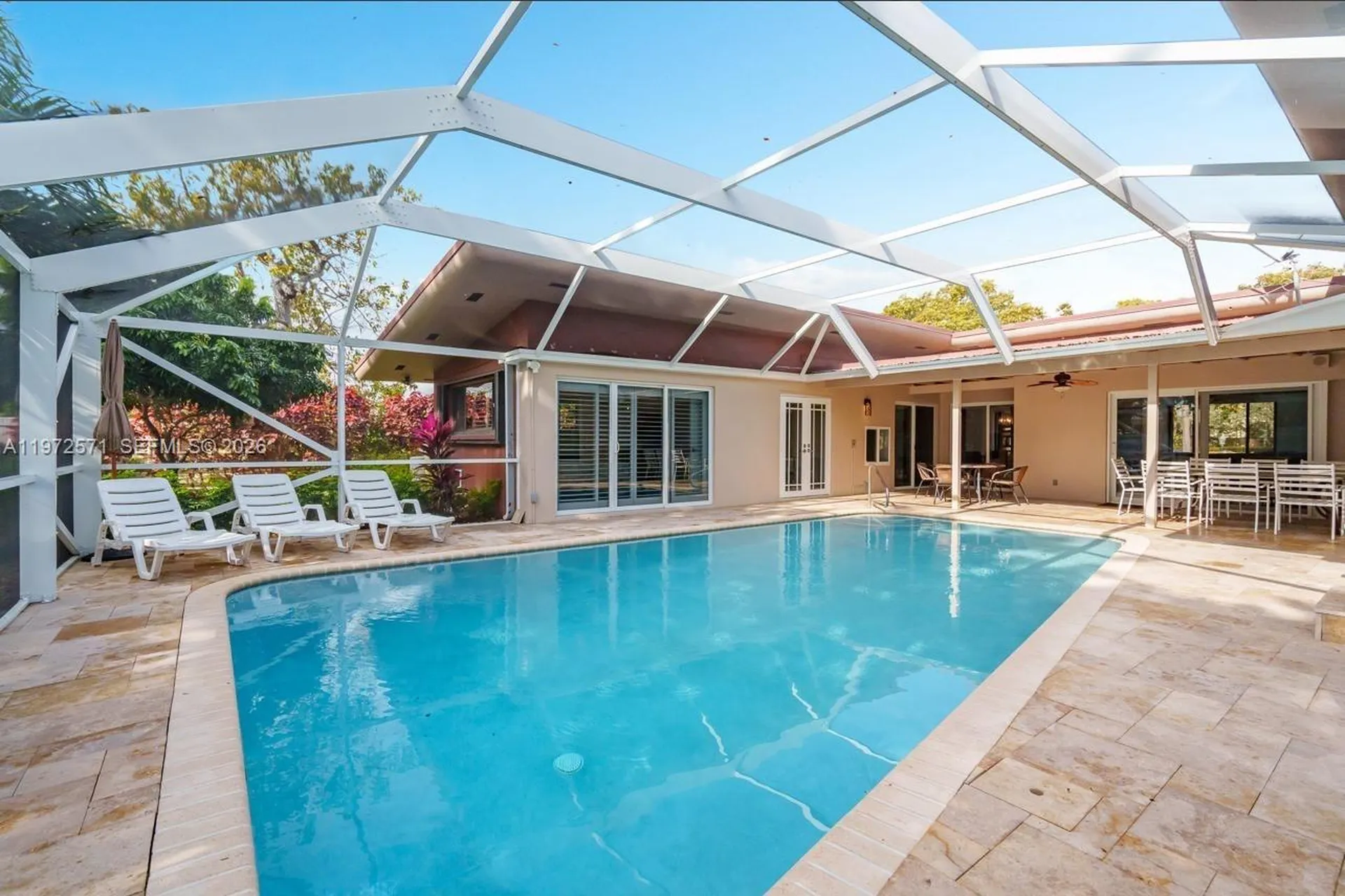 811 N Highland Drive Hollywood FL 33021