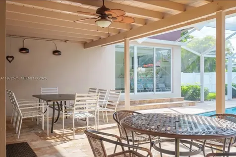 811 N Highland Drive Hollywood FL 33021
