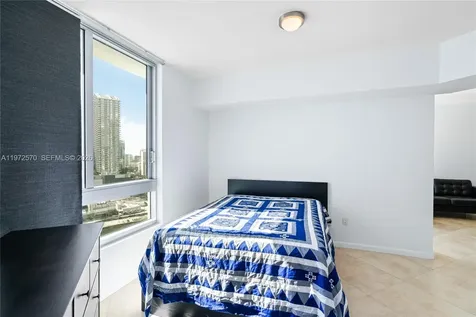 350 S Miami Avenue Miami FL 33130