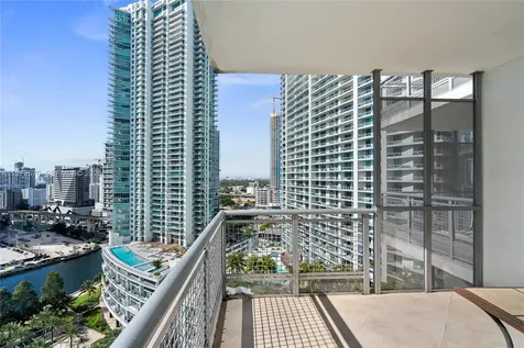 350 S Miami Avenue Miami FL 33130