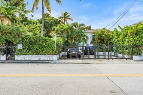 1460 NW 2nd Street Miami FL 33125