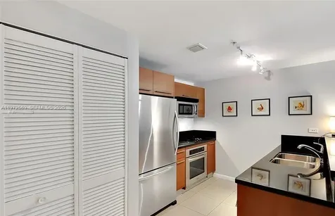 253 NE 2nd Street Miami FL 33132