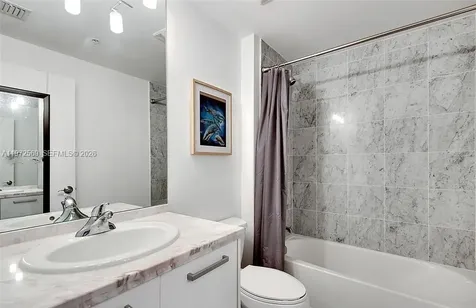 253 NE 2nd Street Miami FL 33132