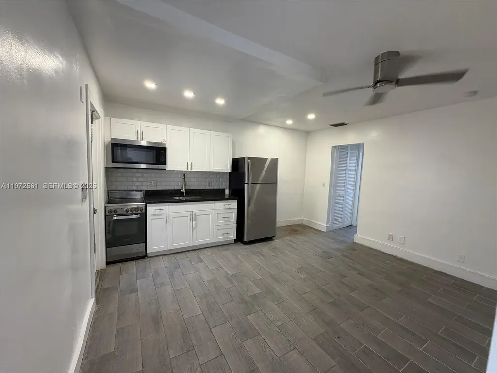 3515 Van Buren Street Hollywood FL 33021