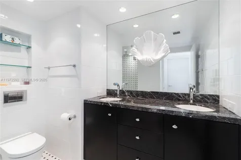 555 NE 15th Street Miami FL 33132