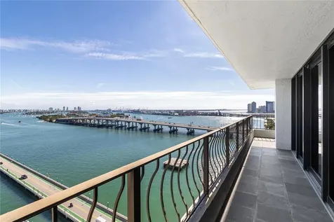 555 NE 15th Street Miami FL 33132