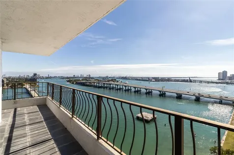 555 NE 15th Street Miami FL 33132
