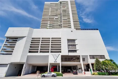 555 NE 15th Street Miami FL 33132