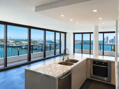 555 NE 15th Street Miami FL 33132