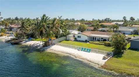 8121 SW 203rd Street Cutler Bay FL 33189