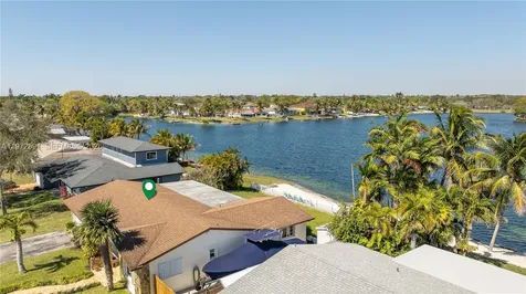 8121 SW 203rd Street Cutler Bay FL 33189