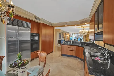 17555 Collins Avenue Sunny Isles Beach FL 33160