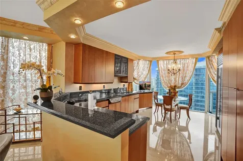 17555 Collins Avenue Sunny Isles Beach FL 33160