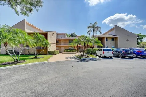 7582 NW 86th Terrace Tamarac FL 33321