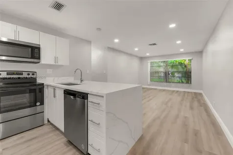 10379 NW 35th Street Coral Springs FL 33065