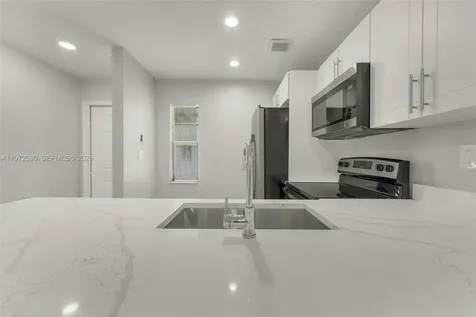 10379 NW 35th Street Coral Springs FL 33065