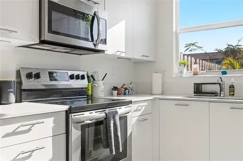 12245 NW 24th Place Miami FL 33167