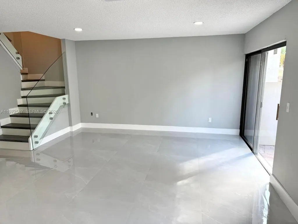 2700 N 34th Avenue Hollywood FL 33021
