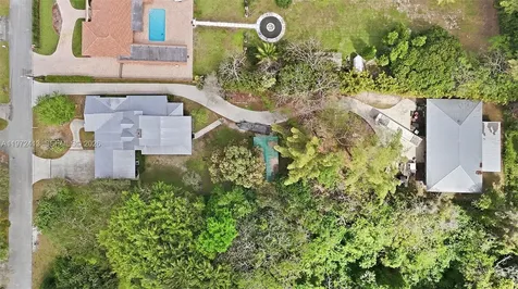400 Farmington Drive Plantation FL 33317
