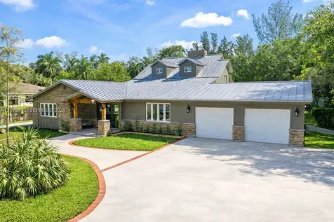 400 Farmington Drive Plantation FL 33317