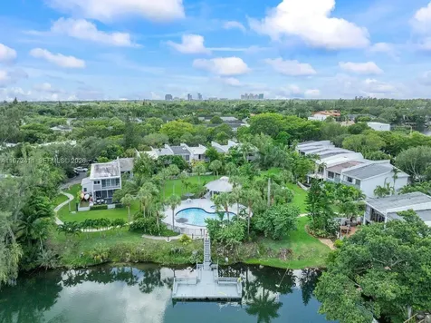 4905 SW 71st Place Miami FL 33155