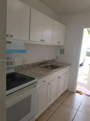 850 E Commercial Boulevard Oakland Park FL 33334