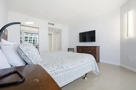 17375 Collins Avenue Sunny Isles Beach FL 33160