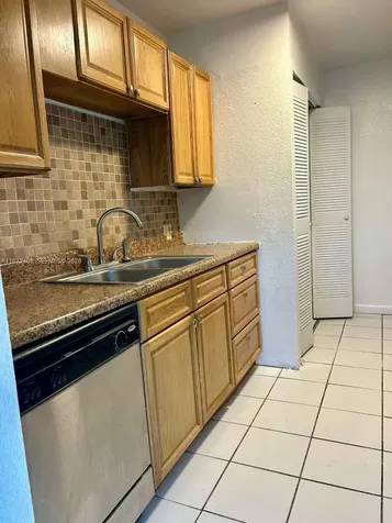 2035 NW 46th Avenue Lauderhill FL 33313