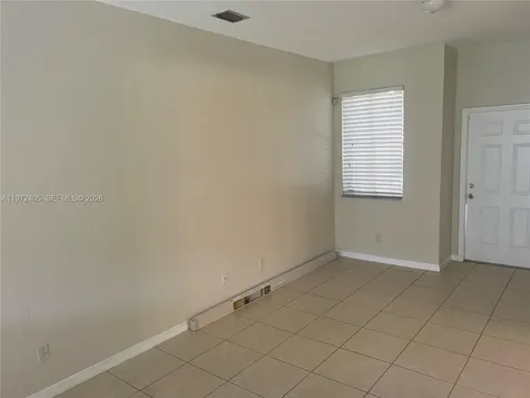 136 SW 15 Te Homestead FL 33030