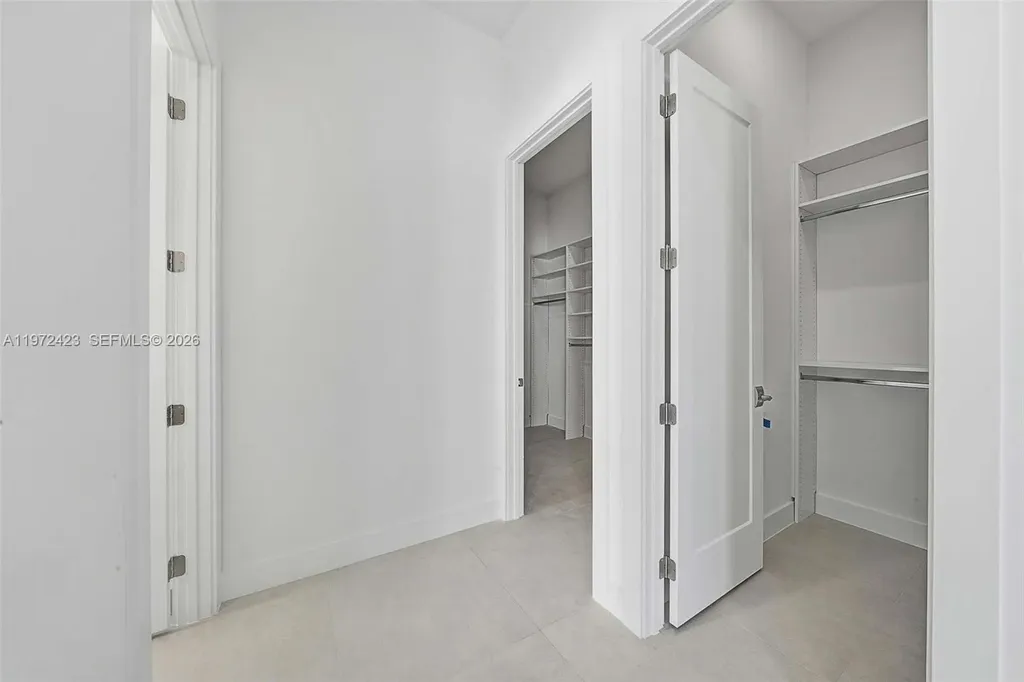5718 Ashwood Circle W Hollywood FL 33312