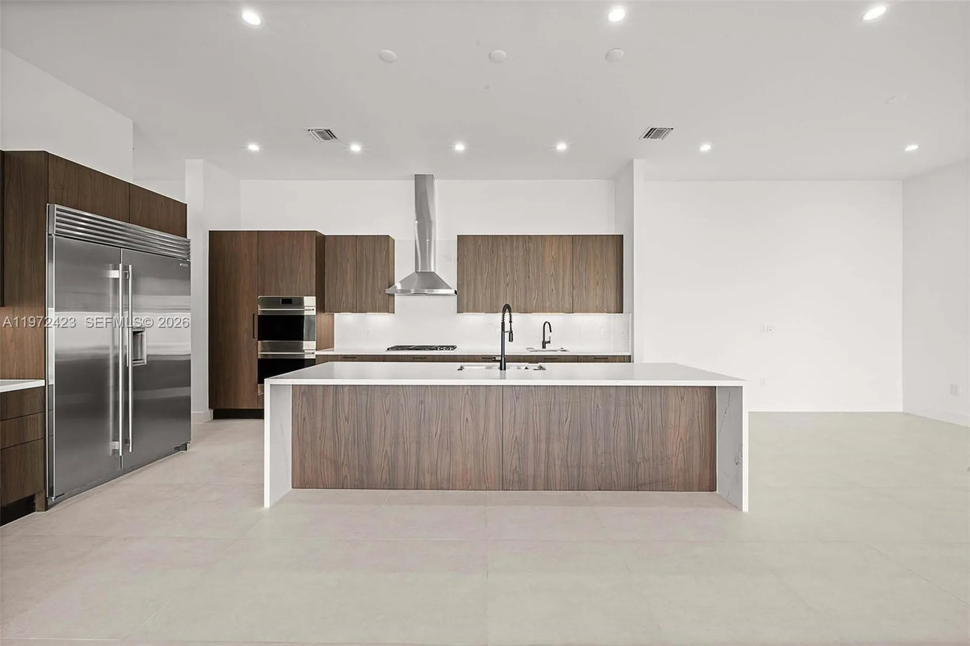 5718 Ashwood Circle W Hollywood FL 33312