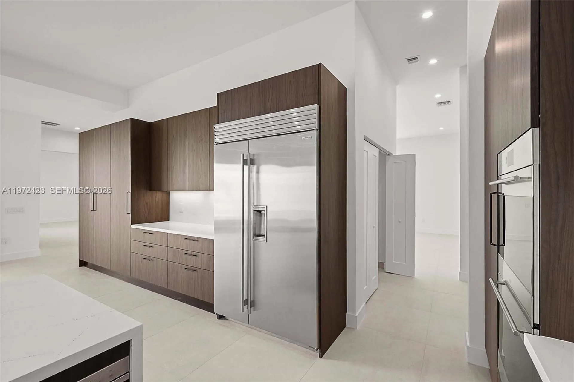 5718 Ashwood Circle W Hollywood FL 33312