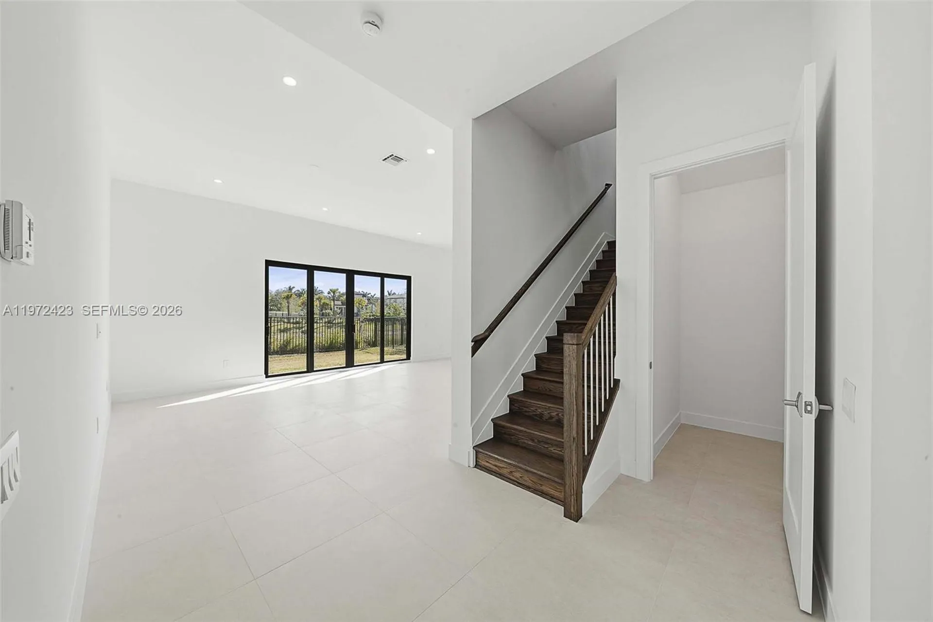 5718 Ashwood Circle W Hollywood FL 33312