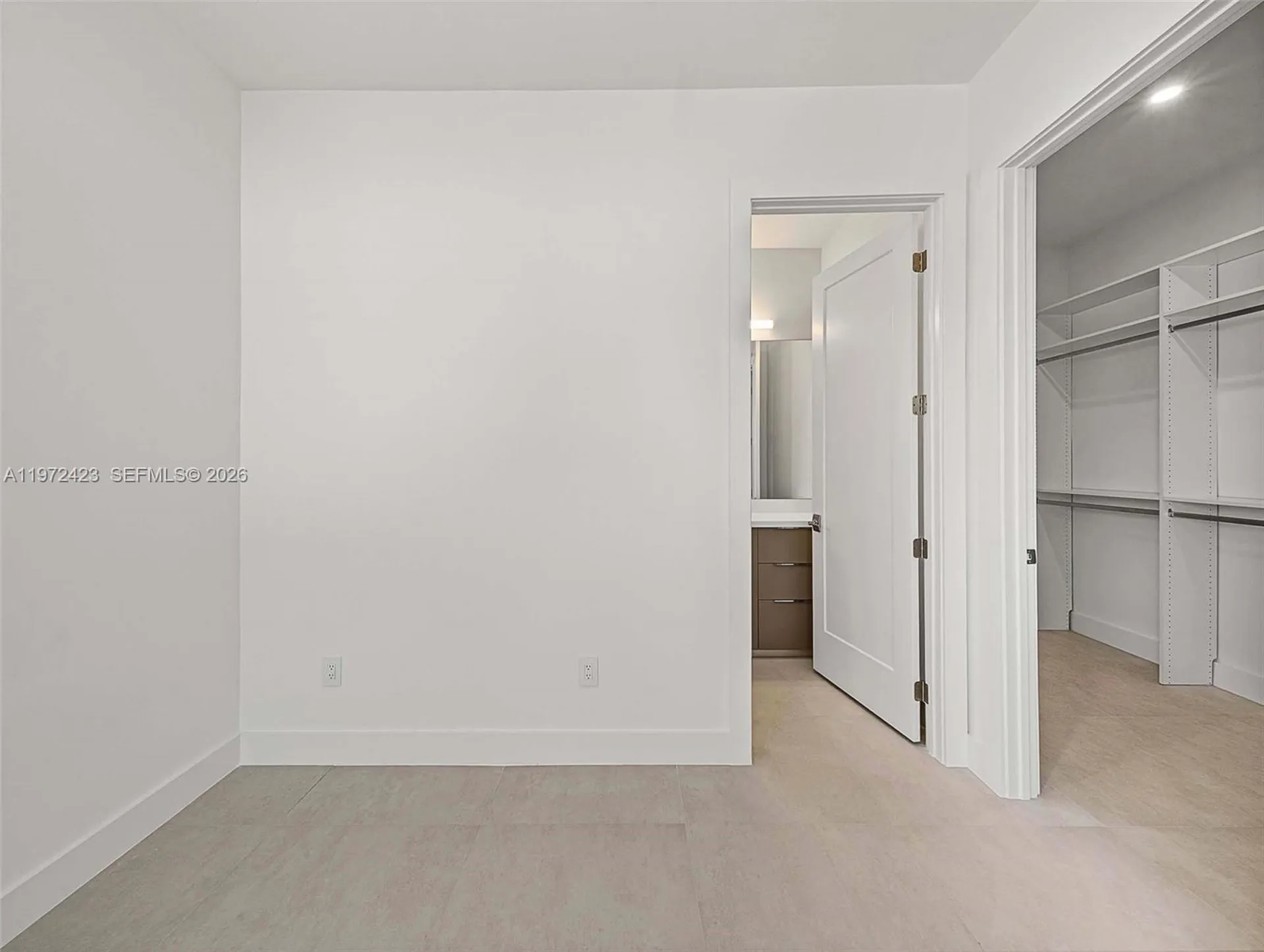 5718 Ashwood Circle W Hollywood FL 33312