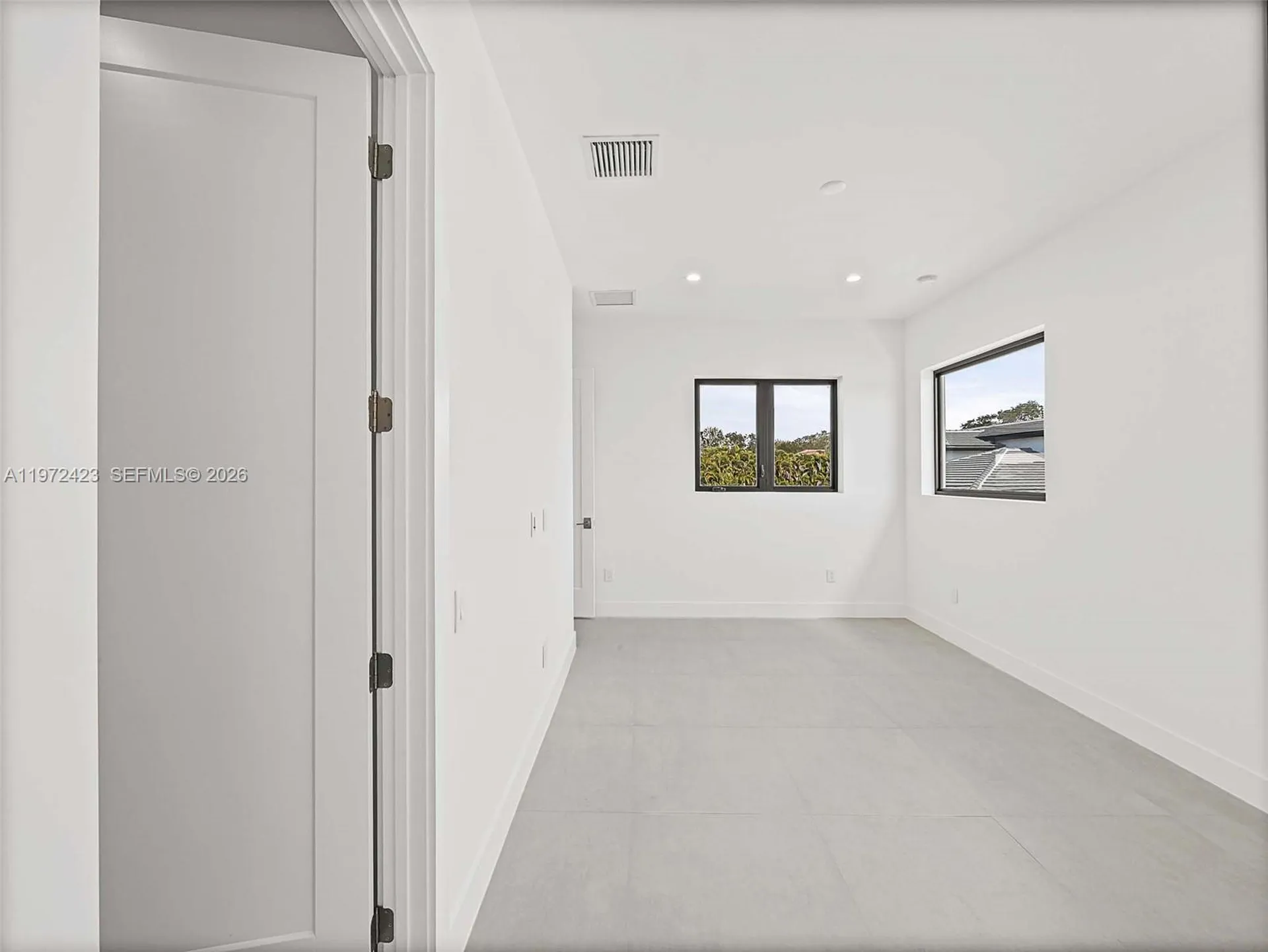 5718 Ashwood Circle W Hollywood FL 33312