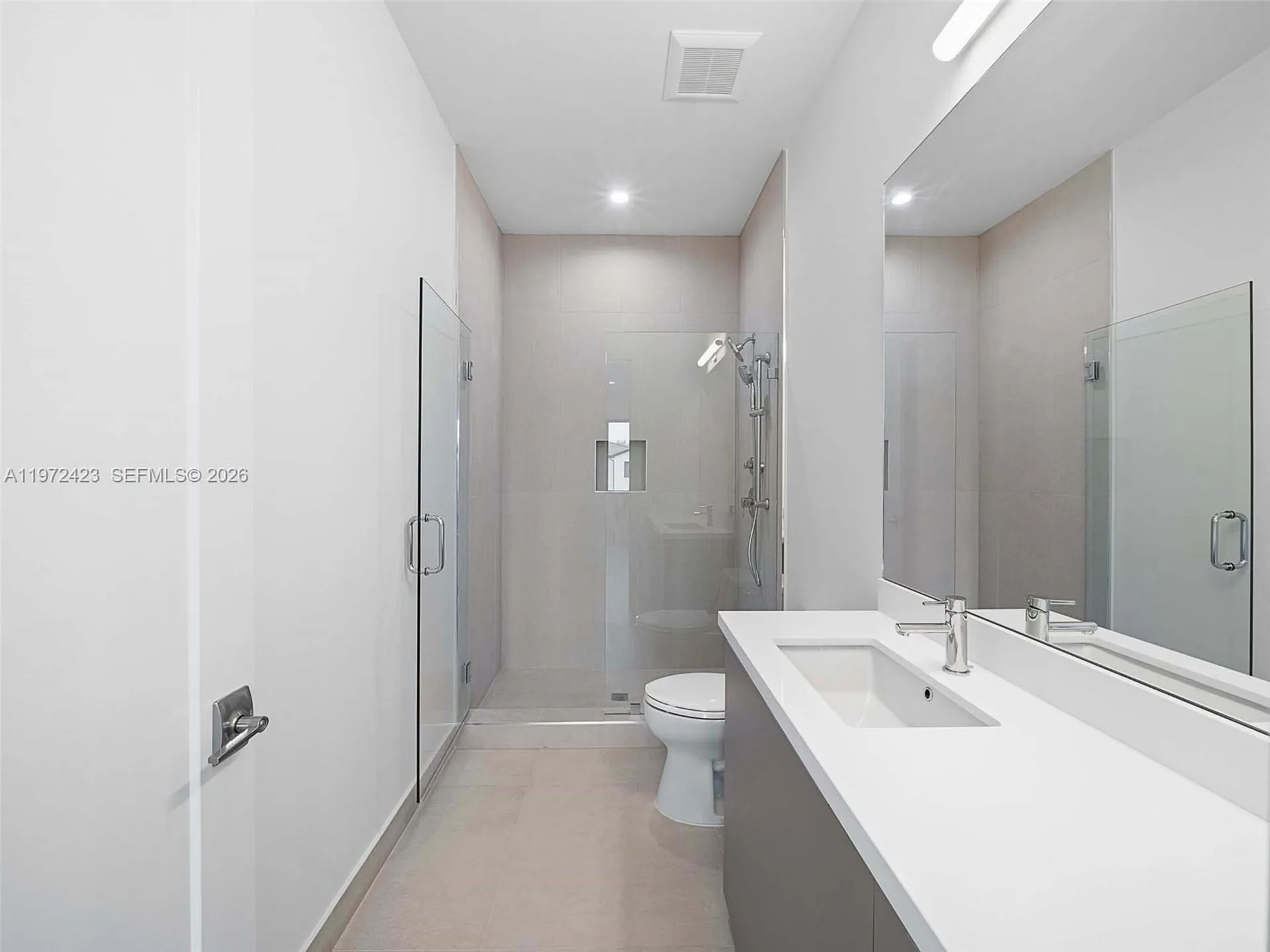 5718 Ashwood Circle W Hollywood FL 33312