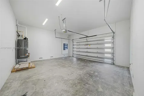 5718 Ashwood Circle W Hollywood FL 33312