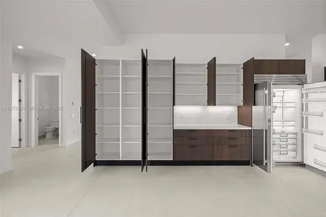 5718 Ashwood Circle W Hollywood FL 33312
