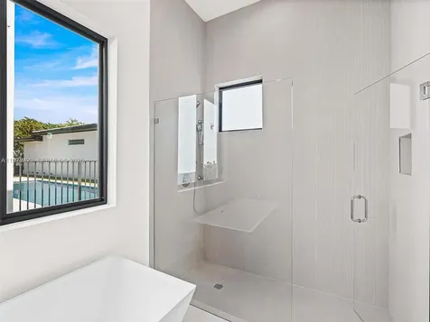 5718 Ashwood Circle W Hollywood FL 33312