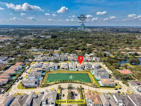 5718 Ashwood Circle W Hollywood FL 33312