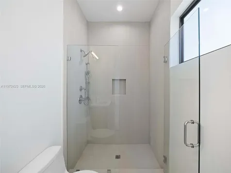 5718 Ashwood Circle W Hollywood FL 33312
