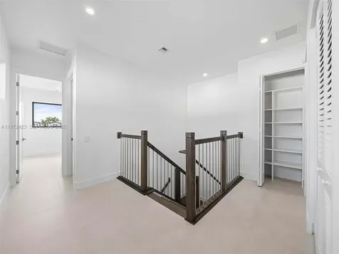 5718 Ashwood Circle W Hollywood FL 33312