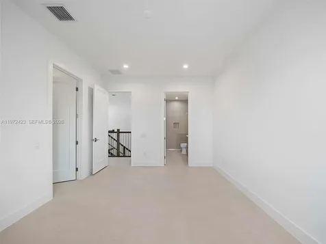 5718 Ashwood Circle W Hollywood FL 33312