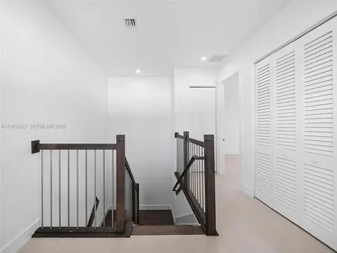 5718 Ashwood Circle W Hollywood FL 33312