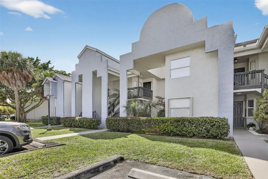 430 SW 113th Way Pembroke Pines FL 33025