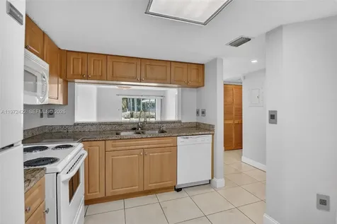 430 SW 113th Way Pembroke Pines FL 33025