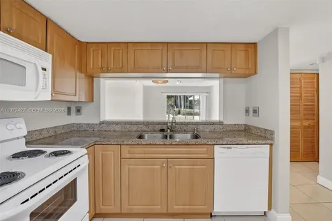 430 SW 113th Way Pembroke Pines FL 33025